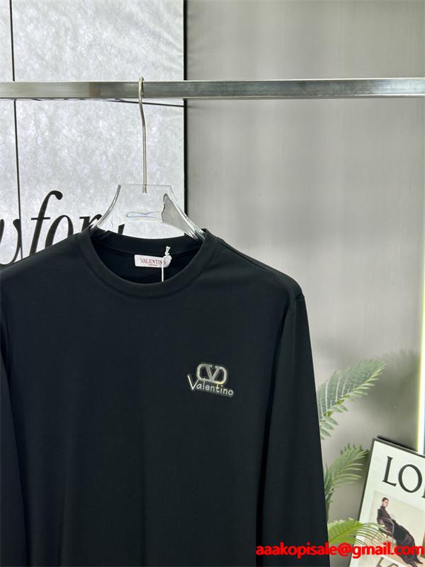 ヴァレンティーノ Valentino 偽物 2025秋冬必須 トレンド ホワイト × ブラック 2 色 V ロゴ 長袖 T シャツ 
