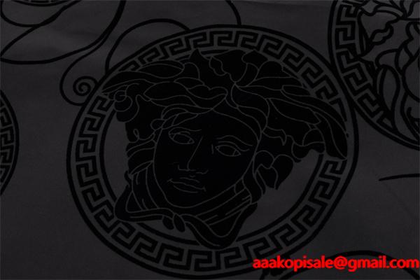 ジャケット ヴェルサーチ VERSACE コピー　2025秋冬必須アイテム 人気限定 ブラック 满印メデューサ柄