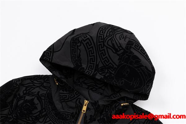 ジャケット ヴェルサーチ VERSACE コピー　2025秋冬必須アイテム 人気限定 ブラック 满印メデューサ柄