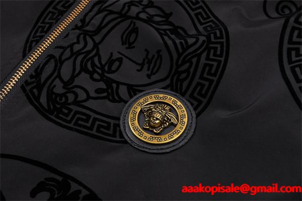 ジャケット ヴェルサーチ VERSACE コピー　2025秋冬必須アイテム 人気限定 ブラック 满印メデューサ柄