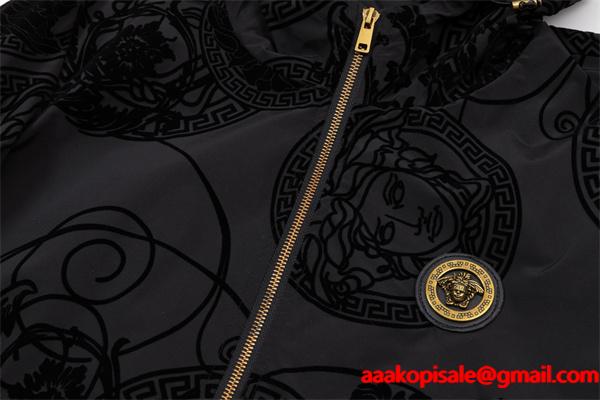 ジャケット ヴェルサーチ VERSACE コピー　2025秋冬必須アイテム 人気限定 ブラック 满印メデューサ柄