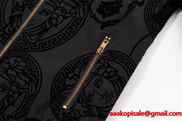 ジャケット ヴェルサーチ VERSACE コピー　2025秋冬必須アイテム 人気限定 ブラック 满印メデューサ柄