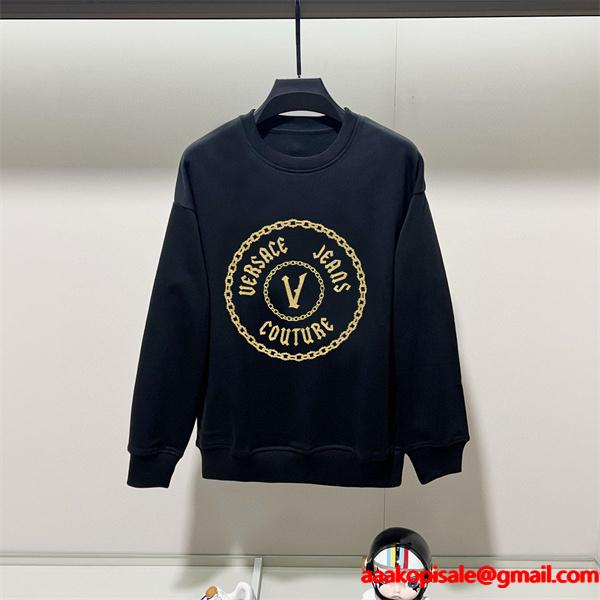  2025秋冬コレクション レア ブラック ゴールド V チェーン柄 パーカー ヴェルサーチ VERSACE 偽物