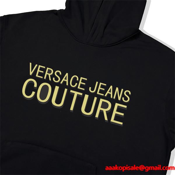 ブラック × ホワイト ゴールドロゴ パーカー ヴェルサーチ VERSACE 偽物 2025秋冬ステープル 新着 