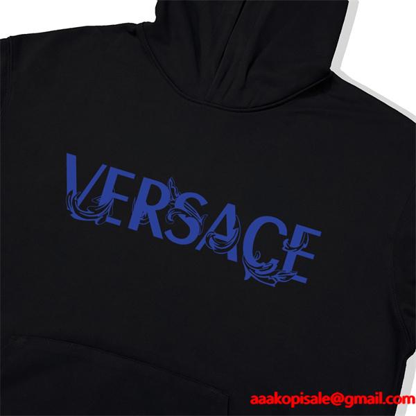 2025秋冬アイコン 希少感 ブラック × ホワイト ブルーヴィンテージロゴ パーカー ヴェルサーチ VERSACE コピー