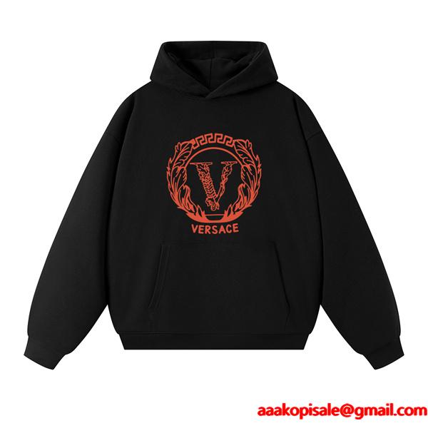 ブラック × ホワイト パーカー ヴェルサーチ VERSACE コピー 2025秋冬必須 人気限定 上質 売れ筋 