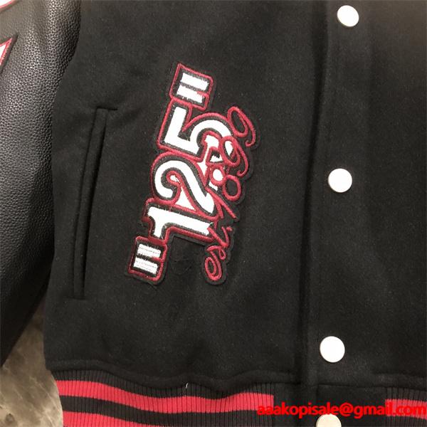 ブラック × レッド ベースボールジャケット Off-White コピー 2025秋冬注目スタイル 当店イチオシ オフホワイト