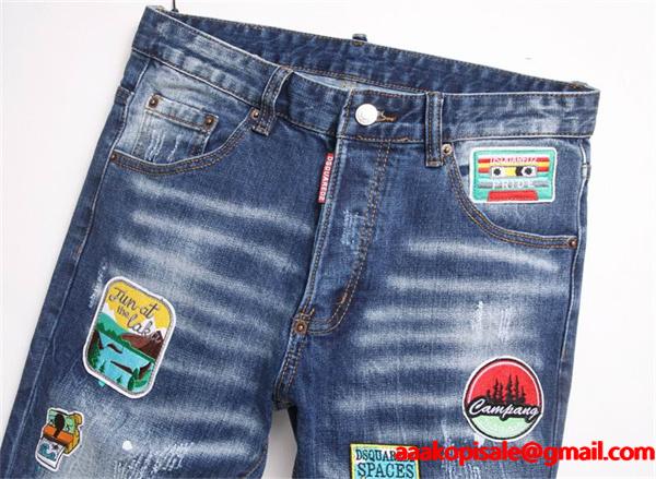 ライトブルー カラフルバッジ ダメージ デニムパンツ ディースクエアード DSQUARED2 偽物 秋冬 ポップで活気ある 人気