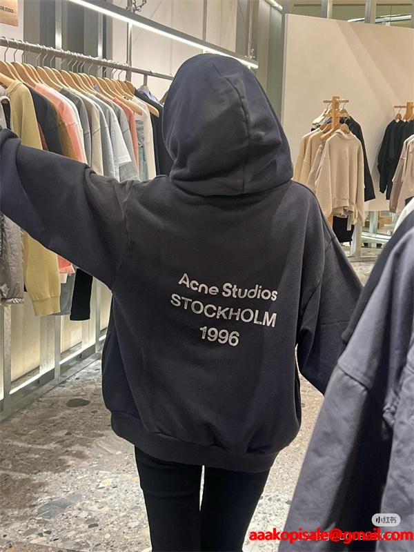 アクネ ストゥディオズ Acne Studios ブラック ロゴプリント パーカー コピー 秋冬 ミニマル ストリートな 定番アイテム 