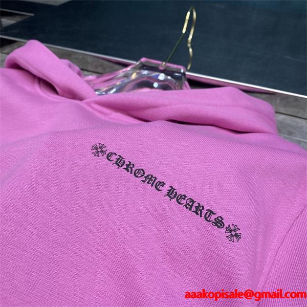 クロムハーツ コピー Chrome Hearts パーカー 数量限定 ピンク 袖部刺繍ロゴ 保温性抜群 秋冬高級トレンド