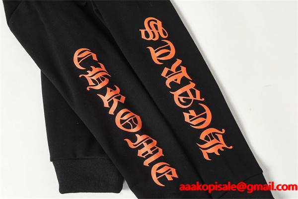 クロムハーツ コピー Chrome Hearts パーカー 人気 ホワイト × ブラック 袖ロゴ クルーネック 上質素材 2025秋冬定番