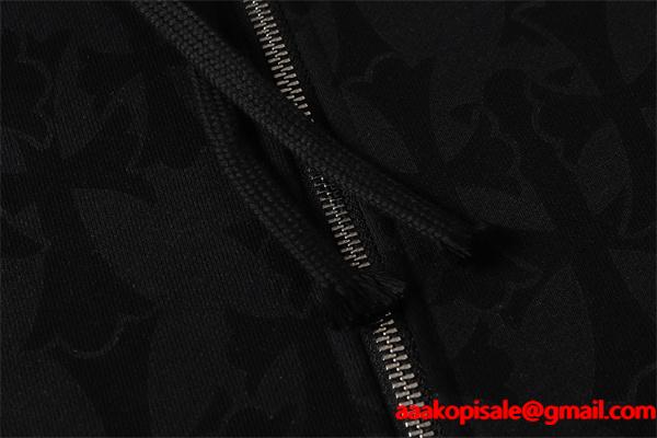  クロムハーツ コピー Chrome Hearts パーカー 売れ筋 ブラック 総柄 × フラワーモチーフ 存在感デザイン 2025秋冬コーデ