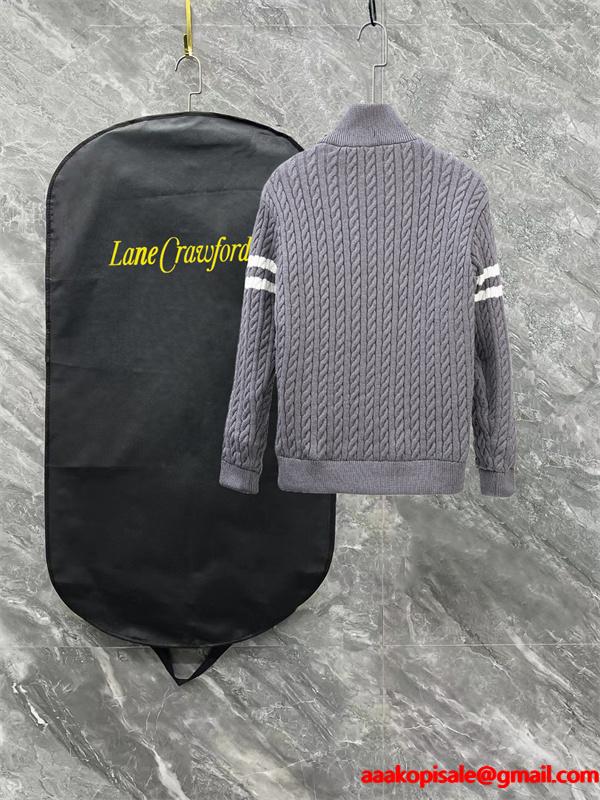ブラック × ホワイトライン スポーティ高級感 レアデザイン MONCLER 激安 モンクレール コピー ダウンジャケット