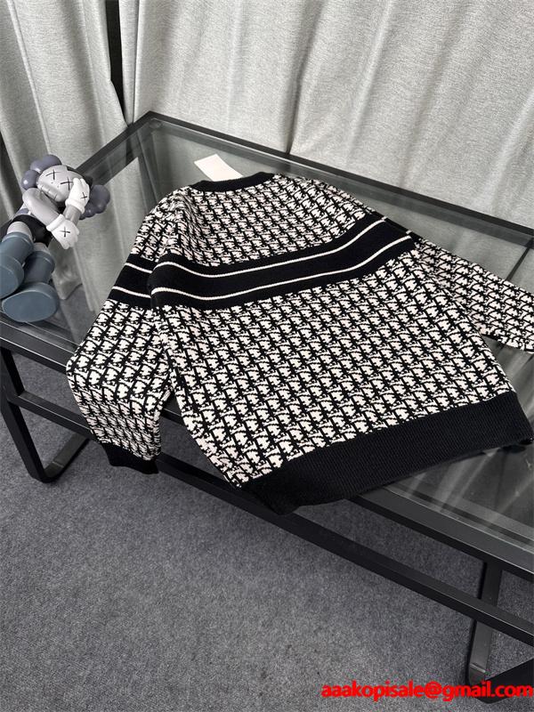 ☆ディオールセーターコピー☆2025人気DIOR Oblique新作最新秋冬トレンド着こなし