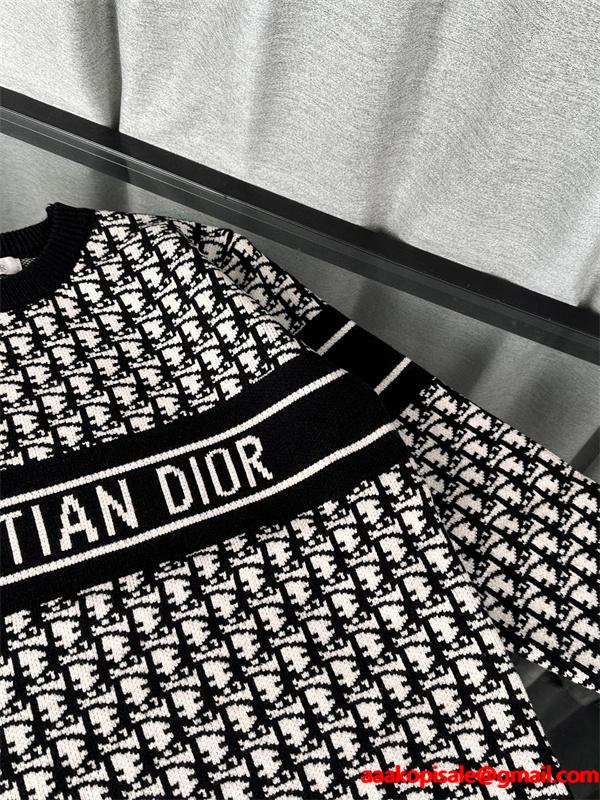 ☆ディオールセーターコピー☆2025人気DIOR Oblique新作最新秋冬トレンド着こなし
