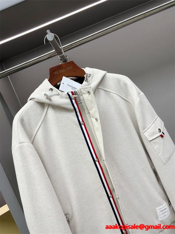 ★2025新作★トムブラウンダウンジャケットコピー❤THOM BROWNE防寒 ダウン 通販ショッピング