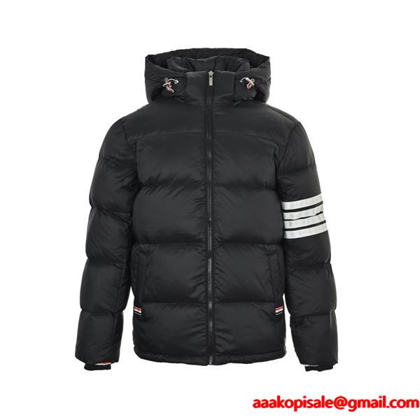 2025秋冬の必需品★トムブラウンダウンジャケットコピー❤THOM BROWNE ふんわりまとって暖かお洒落 激安(日本最大級)