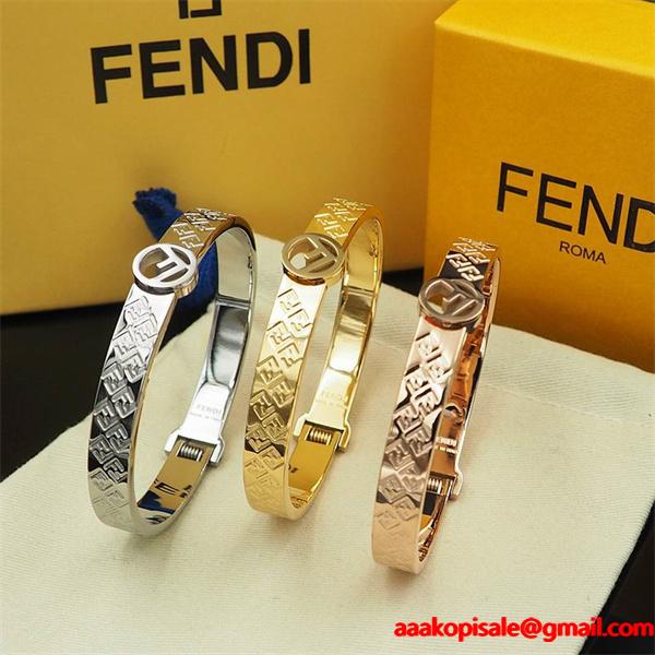 秋冬にきちんと感も漂うはスタイリング フェンディブレスレットコピー 激安(日本最大級)