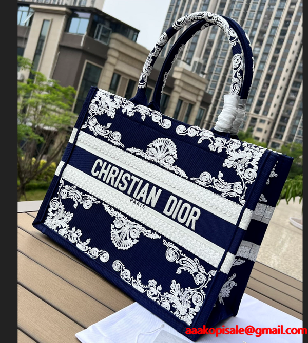 上品にもカジュアルにも ディオールトートバッグコピーDIOR 心躍る春夏ファッション 36.5×28×17.5cmブランド コピー 激安(日本最大級)