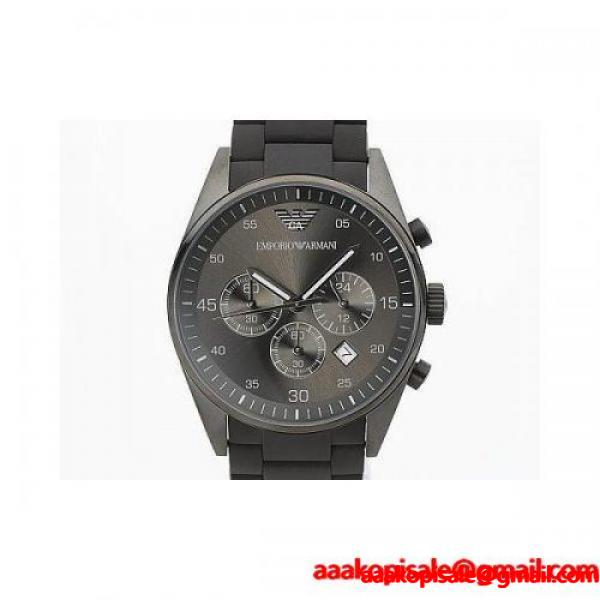 エンポリオ　アルマーニ コピー EMPORIO ARMANI AR5889 ラバーベルトクロノグラフウォッチ