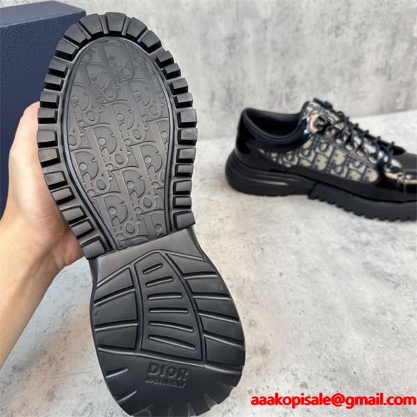ディオールスニーカーコピー 大人コーデで活用  実用性の高さも魅力 DIOR 春夏らしくて軽やかにするブランド コピー 激安(日本最大級)