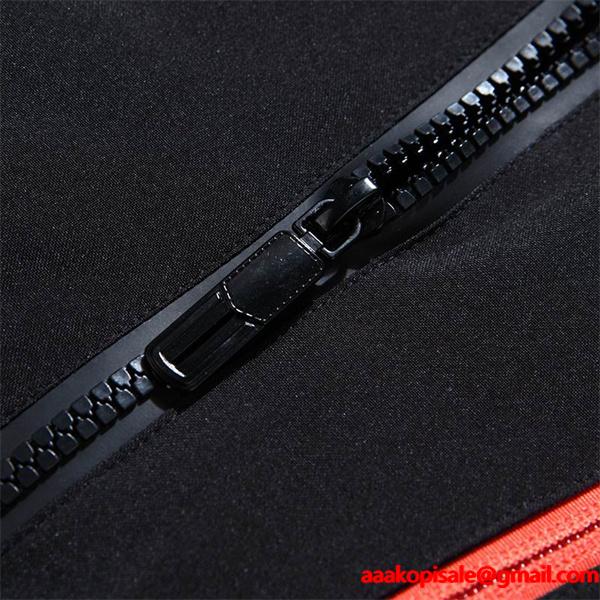 ダウンジャケット大歓迎な専門店 オフホワイト OFF-WHITE 2025秋冬季超人気_ブランド コピー 激安(日本最大級)