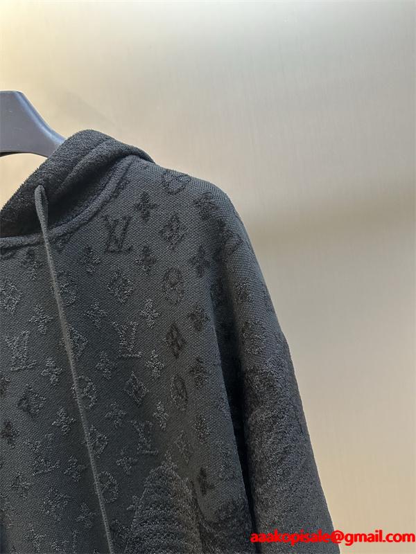 人気沸騰なアイテム ルイ ヴィトンパーカーコピー LOUIS VUITTON 2025最新入荷 プルオーバー 是非でも欲しい_ブランド コピー 激安(日本最大級)