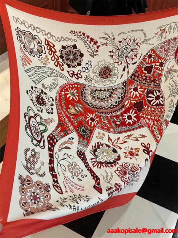2025年秋冬入荷 エルメス マフラーコピーHERMES 人気急上昇中 140*140CM ブランド コピー 激安(日本最大級)