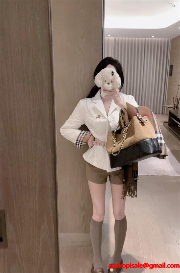 BURBERRY 2025春夏も引き続き人気セール 大人可愛いスタイル バーバリー 綿入りジャケットスーパーコピーブランド激安通販 専門店