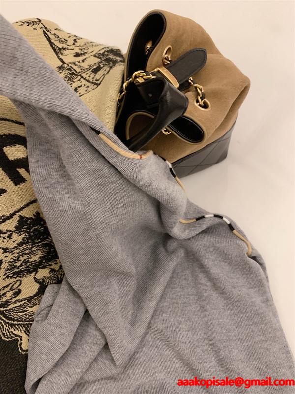大人の可愛さを引き立て  バーバリーセーターコピー BURBERRY2025人気定番 ブランド激安通販 専門店