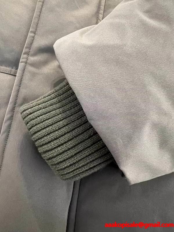 2025人気ランキングAMI PARISアミ パリス　ダウンジャケットコピーダウンアウター