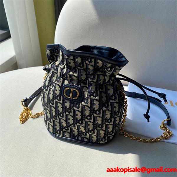 【Dior 】 ディオールショルダーバッグ コピー高級型崩れしにくい大人上品エレガントバッグ