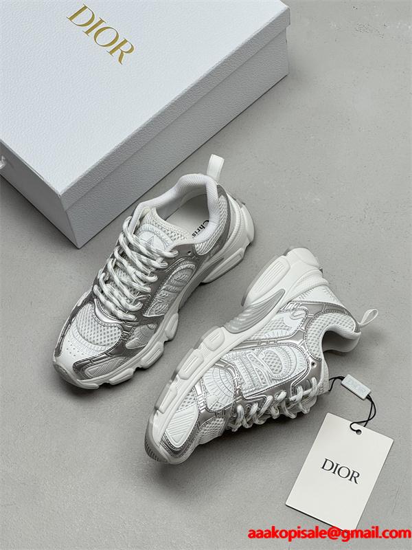 上品な光沢感 ディオールスニーカーレディースコピー DIOR 高いファション性 セレブ愛用 ブランド コピー 激安(日本最大級)
