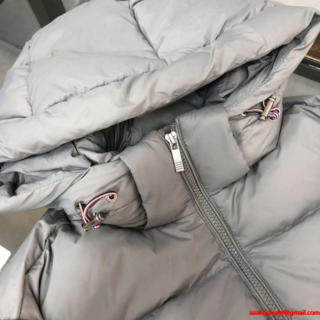 2025秋冬最新❤実用性に溢れるアイテム THOM BROWNE トムブラウン偽物 ダウンジャケット 大人のこなれ感抜群定番