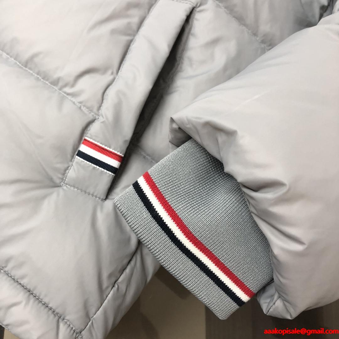 2025秋冬最新❤実用性に溢れるアイテム THOM BROWNE トムブラウン偽物 ダウンジャケット 大人のこなれ感抜群定番