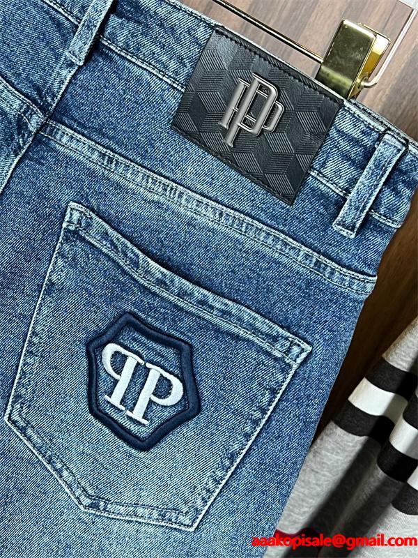 フィリッププレインジーンズコピー 通勤向けのコーデにも PHILIPP PLEIN  おしゃれスタイルブランド コピー 激安(日本最大級)