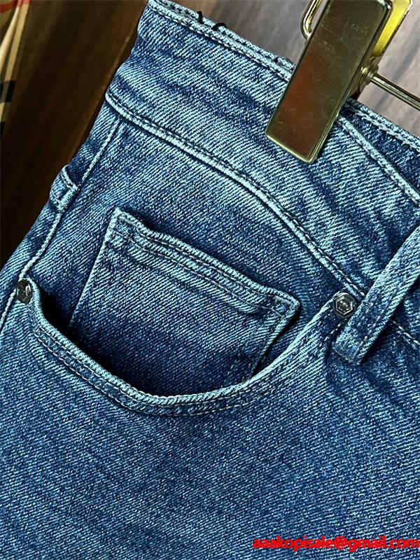 フィリッププレインジーンズコピー 通勤向けのコーデにも PHILIPP PLEIN  おしゃれスタイルブランド コピー 激安(日本最大級)