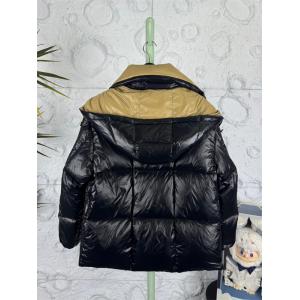 上品バイカラー×2025冬トレンド 極暖ラグジュアリー モンクレール MONCLER コピー フードダウン
