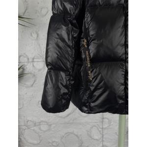 上品バイカラー×2025冬トレンド 極暖ラグジュアリー モンクレール MONCLER コピー フードダウン