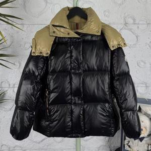 上品バイカラー×2025冬トレンド 極暖ラグジュアリー モンクレール MONCLER コピー フードダウン