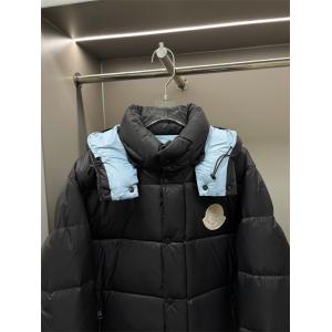 ライトブルーフードが映える 2025冬注目 極暖ボリューム モンクレール MONCLER スーパー コピー ダウンジャケット