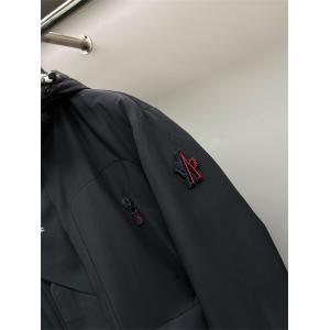 雪景色に映える 2025冬ホワイト 極暖防風 モンクレール MONCLER コピー スキーダウンジャケット