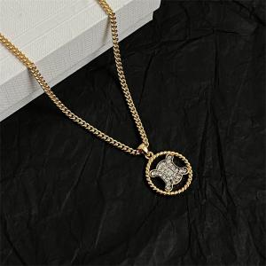 2025秋冬 トリオンフ ゴールドチェーン ネックレス 秋冬スタイルおすすめ セリーヌ CELINE コピー