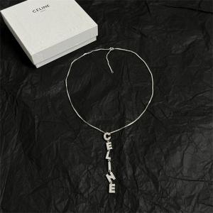 セリーヌ CELINE コピー 2025冬 ロゴペンダント クリスタルシルバーネックレス 入手困難
