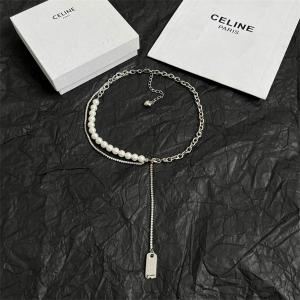 CELINE セリーヌ 偽物 パール＆CELINEロゴ 2025秋冬モードチョーカーネックレス