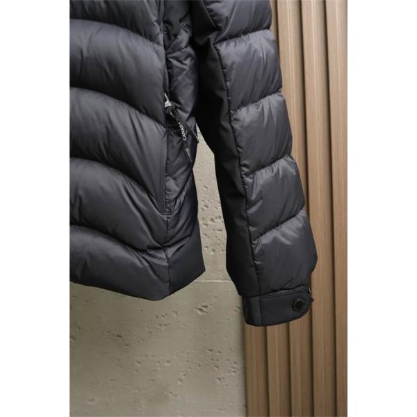 Canada Goose スーパーコピー ライトダウン グラデーション 2025秋冬 柔らかな カナダグース  