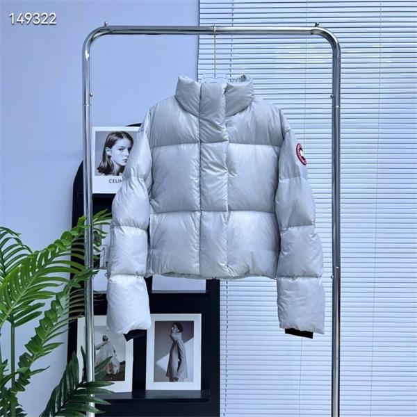 カナダグース Canada Goose 2025秋冬 ライトグレー 上品ショートダウンジャケット 偽物
