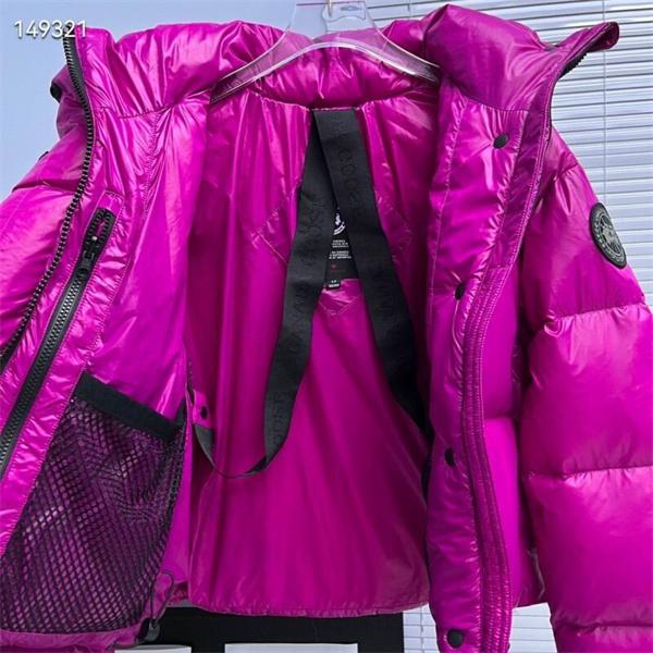 カナダグース Canada Goose 2025秋冬 ライトグレー 上品ショートダウンジャケット 偽物