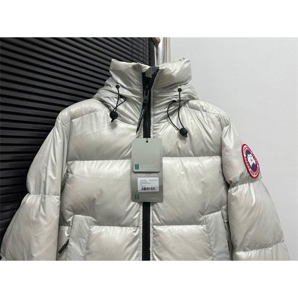 カナダグース Canada Goose ブラック 2025秋冬 クラシックファー ダウンジャケット 偽物