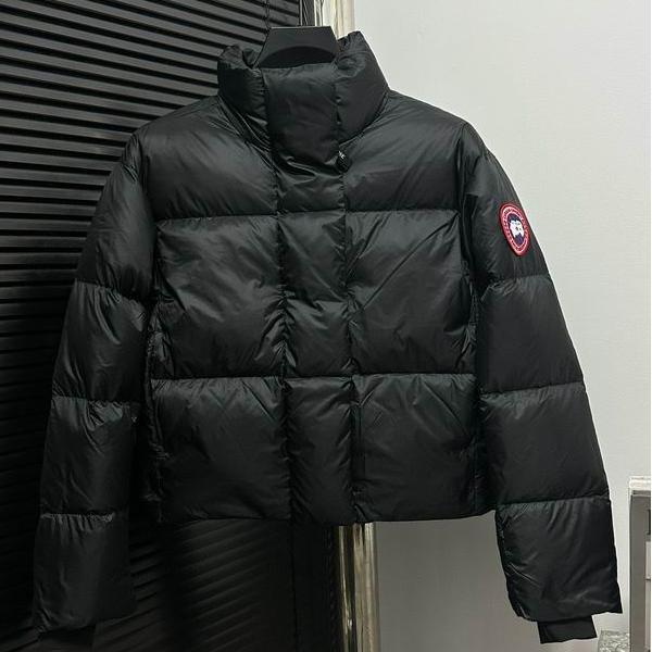 カナダグース Canada Goose レッド 2025秋冬 華やかファー ダウンジャケット スーパーコピー